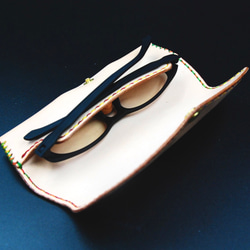 選べるステッチカラー　本革メガネケース 3枚目の画像