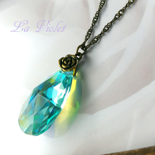 28mm】スワロフスキー使用 大粒ドロップ ネックレス～クリスタル