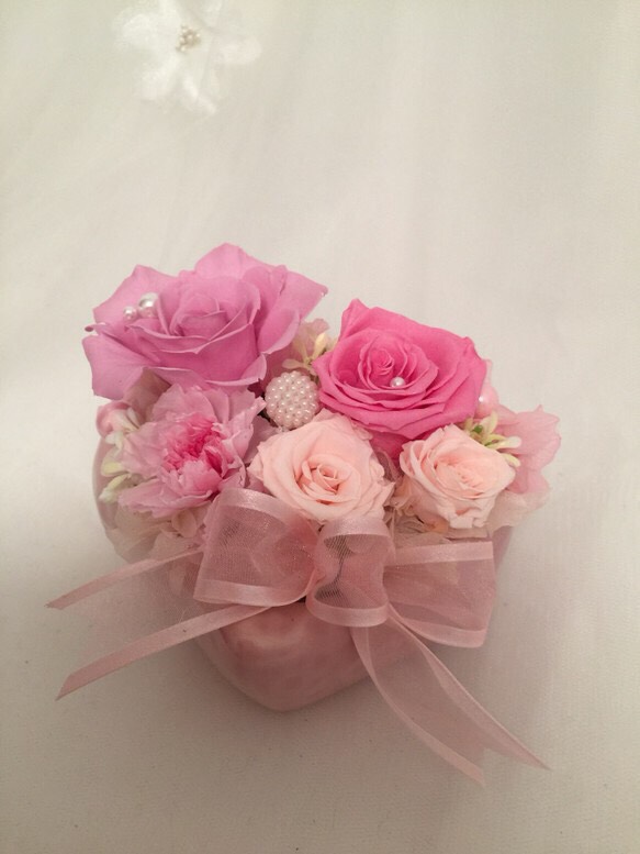 ハートの花器が可愛い♡プリザーブドフラワー