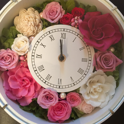 大きく開花したピンクの華やか花時計✨ 1枚目の画像