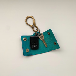 青海原色　スマートキー・インテリジェントキーもしっかり収まる手染め革のキーケース　⭐︎名入れ可能⭐︎ 5枚目の画像
