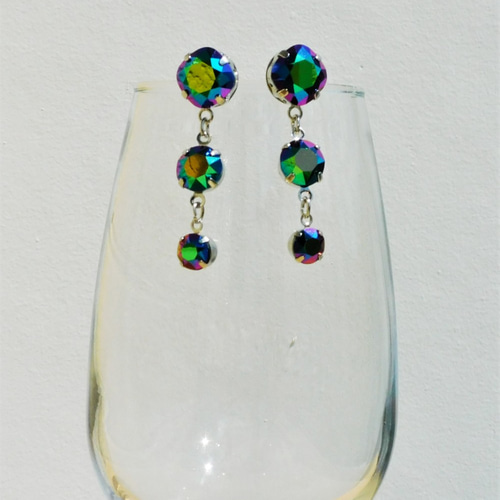 グラデーション 手染め ビーズ グリーン 緑 大ぶり ゆらゆら ピアス グラデーション 手染め ビーズ グリーン 緑 大ぶり ゆらゆら ピアス