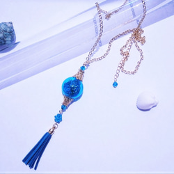 南の海へと想いを掻き立てるブルージルコンのネックレス（吹きガラス+スワロフスキー） 1枚目の画像