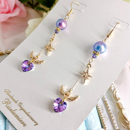 再販】ヴィトレイルライト 虹色クリスタルガラスのハートピアス