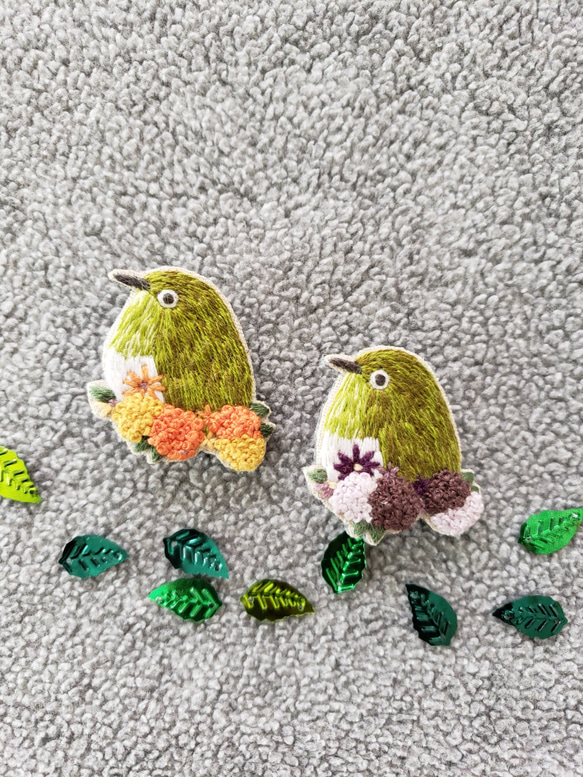 メジロの刺繍ブローチ【受注製作】 3枚目の画像