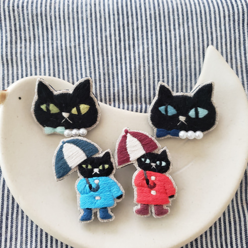 ✿黒にゃんこ✿　刺繍ブローチ4点 黒ねこのビーズ刺繍ブローチ | Usamaki