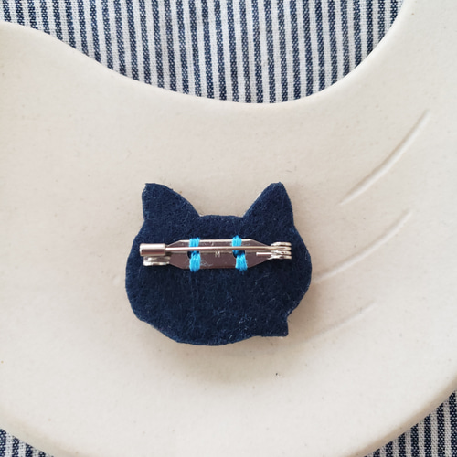 ✿黒にゃんこ✿　刺繍ブローチ4点 刺繍ブローチ にゃんこ | パリス刺繍