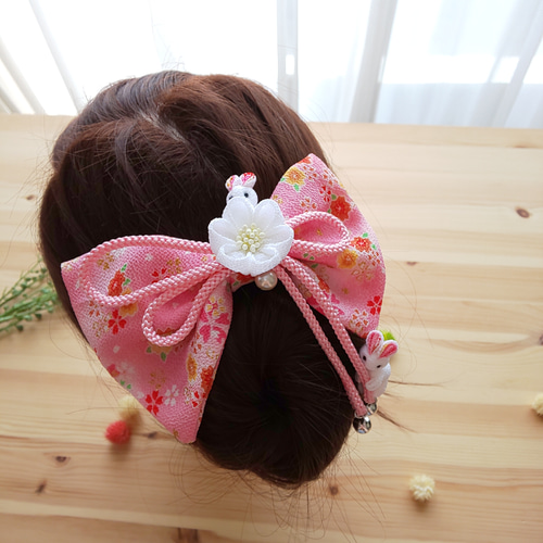 つまみ細工リボン髪飾り　ピンク　赤　白　七五三　成人式　浴衣　結婚式 つまみ細工リボン髪飾り ピンク 赤 白 七五三 成人式 浴衣 結婚式