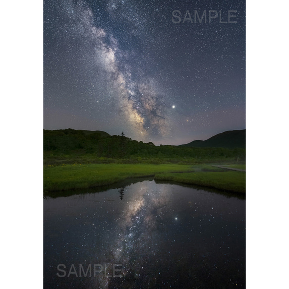 【A4、A3可能】夏のニセコの天の川（その1）アートポスター 北海道星空写真 1枚目の画像