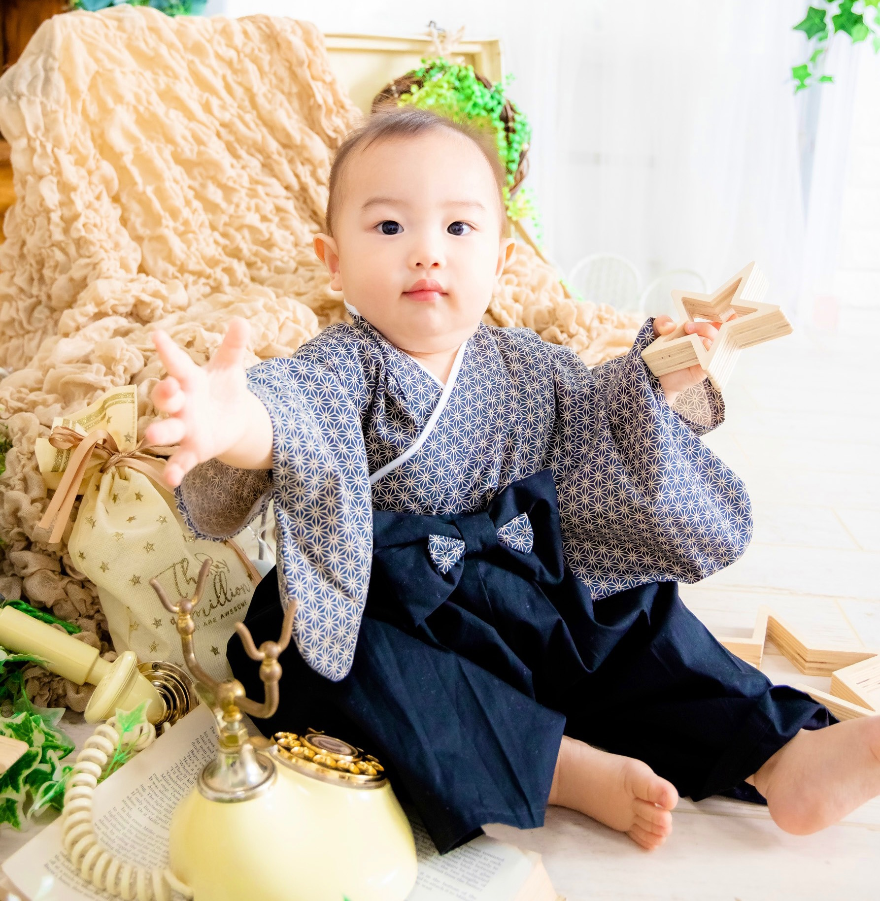 小さな男の子のベビー袴【70〜80cm】ネイビー ベビー服 OKURA KOHINATA