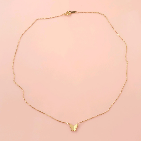 小さな蝶のシンプルネックレス＊ちょうちょ バタフライ＊スキンジュエリー＊ギフト・プレゼント 4枚目の画像