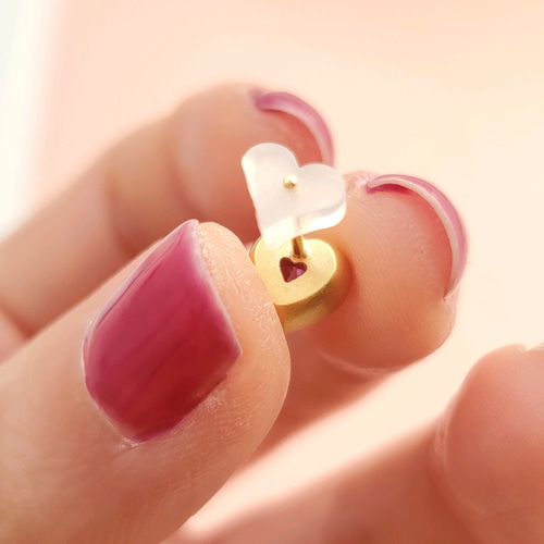 選べる10種の天然石】小さなハートのスタッドピアス＊オパール ピンク