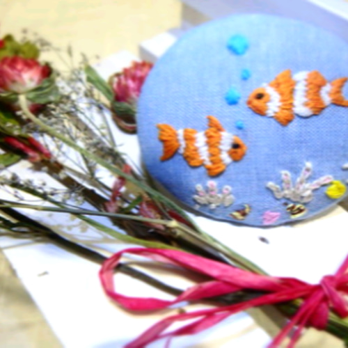 ◇刺繍◇◇◇海の花◇◇◇ﾆﾓ◇◇◇⑥×⑤.⑤㎝◇ ブローチ mommy made