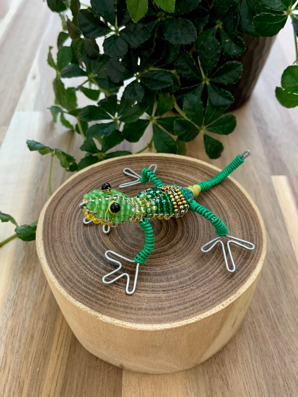 ワイヤー＆ビーズ トカゲ・グリーン 立体・オブジェ tomosun craft