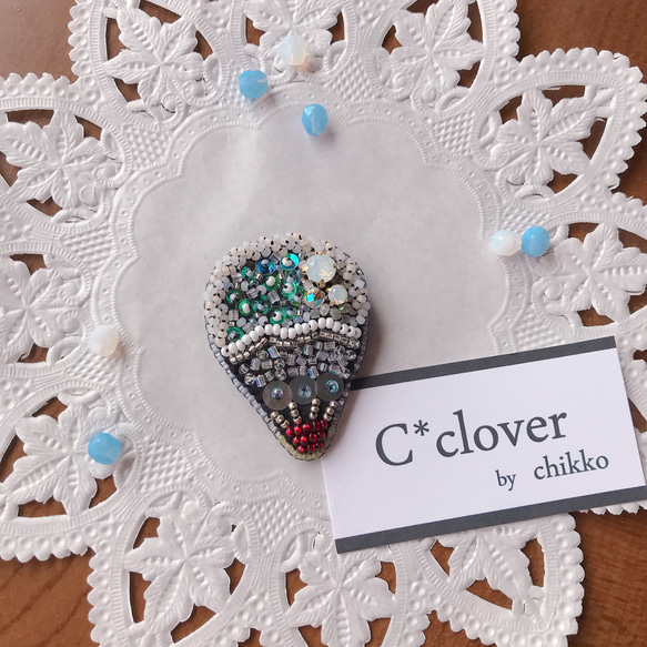ビーズ刺繍】気球ブローチ ブローチ chikko 通販 8558519 ビーズ刺繍】気球ブローチ ブローチ chikko 通販 8558519