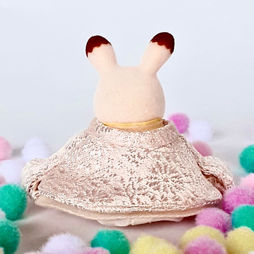 158 ひなまつり シルバニア着せ替え〈赤ちゃん〉 鳥の子色金蘭に薄黄色