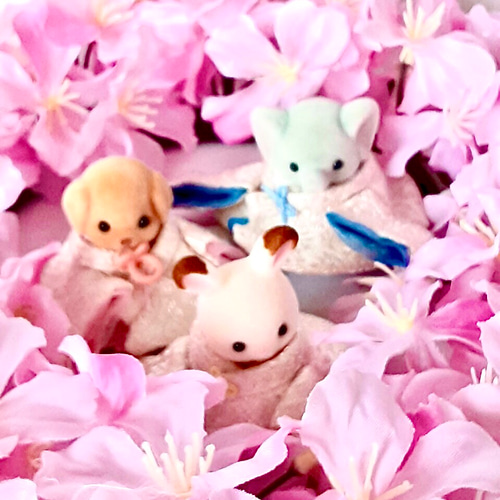 158 ひなまつり シルバニア着せ替え〈赤ちゃん〉 鳥の子色金蘭に薄黄色