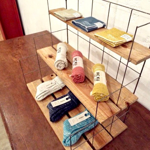 組立簡単【折りたたみマルチシェルフ】ひな壇 棚・シェルフ 組立簡単【折りたたみマルチシェルフ】ひな壇 棚・シェルフ