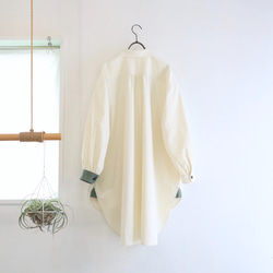 cuff & gadget long shirt (ivory x smokey green) 2枚目の画像