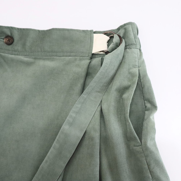 cotton corduroy wrapped gather culottes (smokey green) 3枚目の画像