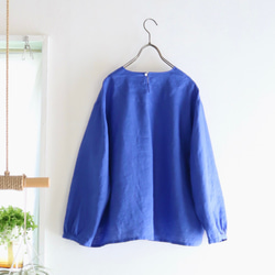 french linen chest pocket top (cobalt blue) 3枚目の画像