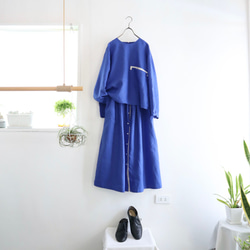 french linen front button skirt (cobalt blue) 7枚目の画像