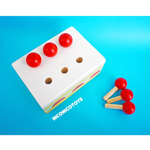 いちごのショートケーキの棒さし　知育玩具　ペン立て　おもちゃ　モンテッソーリ 6枚目の画像