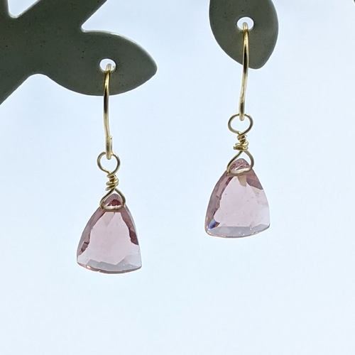 14KGF クンツァイトカラーのハイドロクォーツ 一粒石 シンプルフック  