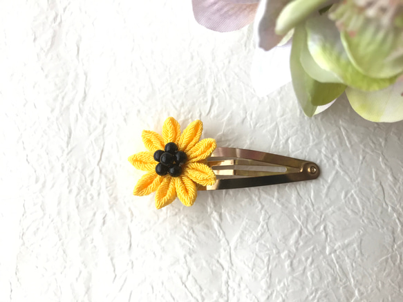 ひまわり ベビーヘアクリップ ヘアピン ヘアゴム ヘアアクセサリー 花 向日葵 楽天市場】【 ベビー ヘアクリップ 】ひまわり 3.5cm 滑り止め付