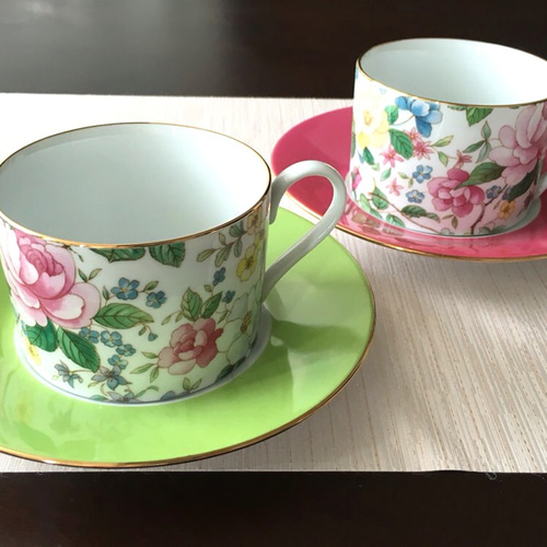 花柄×ビビッドカラーのおしゃれなカップ&ソーサー♡ ティーカップ