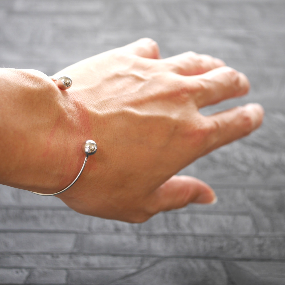 SILVER925-11 バングル シルバ−925 調整可能　巾着付  ジュエリー シルバー ゴールド ブレスレット