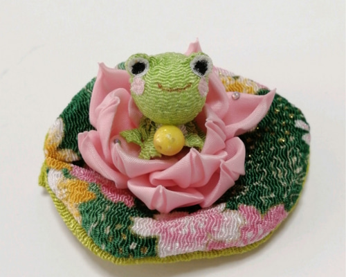 ちりめん細工歳時記『夏の朝』福かえると蓮の花 カエル その他置物