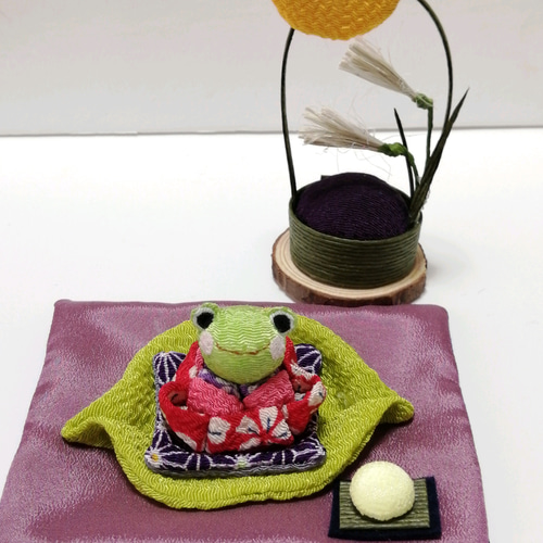 ちりめん細工の歳時記「秋のお月見」 かえるのお月見 福カエル その他