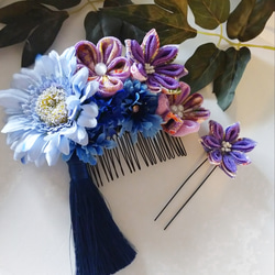 つまみ細工髪飾り ヘアアクセサリー ガーベラ  結婚式 お祝い事 ブルー  着物 1枚目の画像
