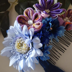 つまみ細工髪飾り ヘアアクセサリー ガーベラ  結婚式 お祝い事 ブルー  着物 3枚目の画像