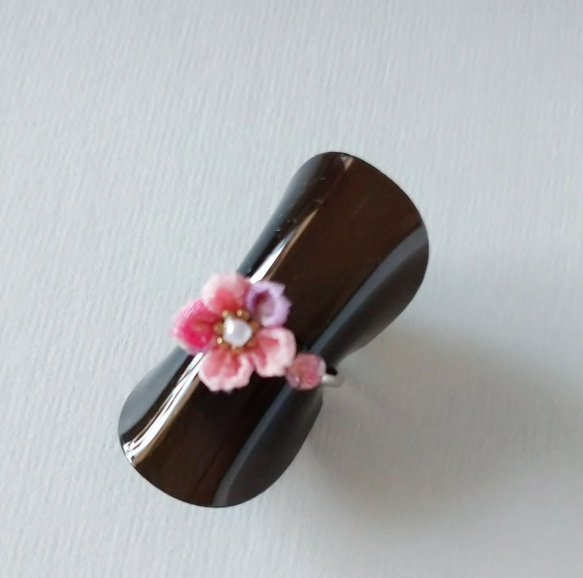 つまみ細工 桜のネックレスと指輪のセット  ピンク 3枚目の画像
