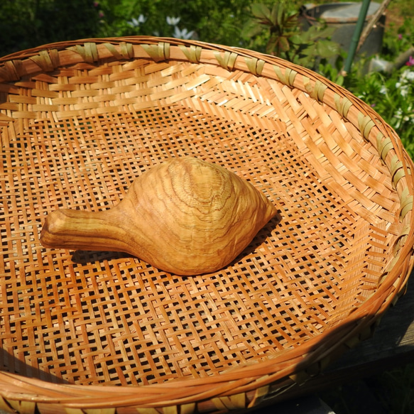 ウッドクラフト　栗の木（チェスナッツ）の木の葉型の豆皿 5枚目の画像