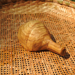 ウッドクラフト　栗の木（チェスナッツ）の木の葉型の豆皿 8枚目の画像