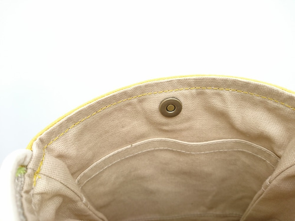 帆布とミナペルホネン両面使えるスマホポシェット　ミニバッグ　サンドローズ　タンバリン×マスタード 3枚目の画像