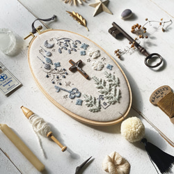 刺繍キット〕｛生成り色｝ノエルの時間 刺繍枠のフレーム飾り