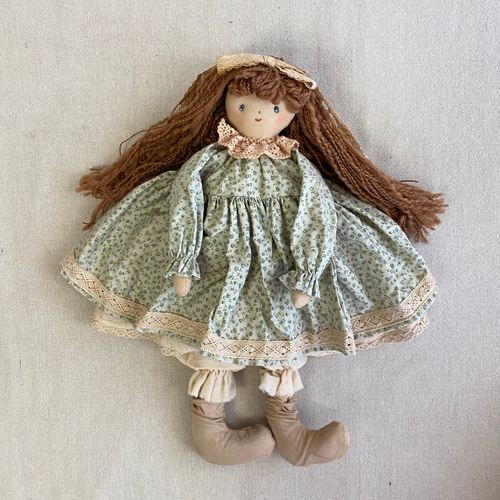 カントリードールバニーちゃん(水色花柄刺繍mp)最終お値下げ！ カントリードール アニーちゃん 手作り チェック柄 貴重