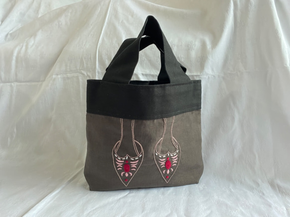 ミュール刺繍のバッグ(オリエンタル) 2枚目の画像