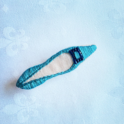 shoe shoe shoe刺繍のブローチNo.78(ブルー) 1枚目の画像