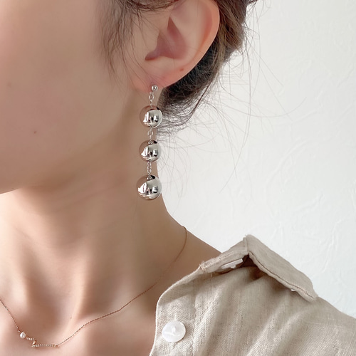 3連 シルバーボール ピアス/イヤリング ピアス（その他） jasMINE