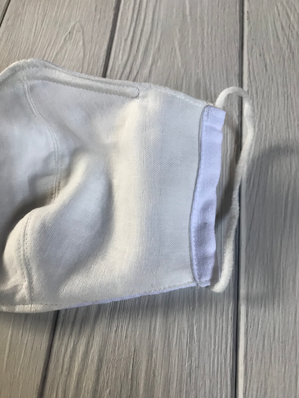 洗える布マスク リネン＆Ｗガーゼ 大人サイズ 立体マスク 水通し済み ノーズワイヤー入り 猫ちゃんタグ付き 3枚目の画像