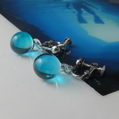 571】ガラス製 蓮 ブルー