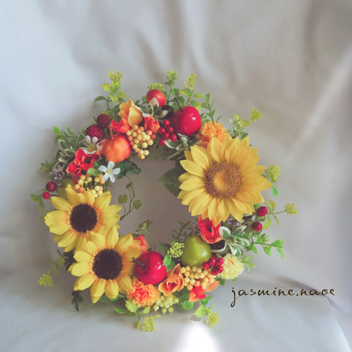真っ赤なりんご♥ひまわりのリース〜アーティフィシャルフラワー