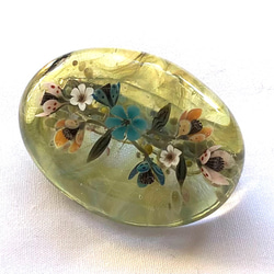 水玉の花のガラスブローチ(とんぼ玉) 1枚目の画像