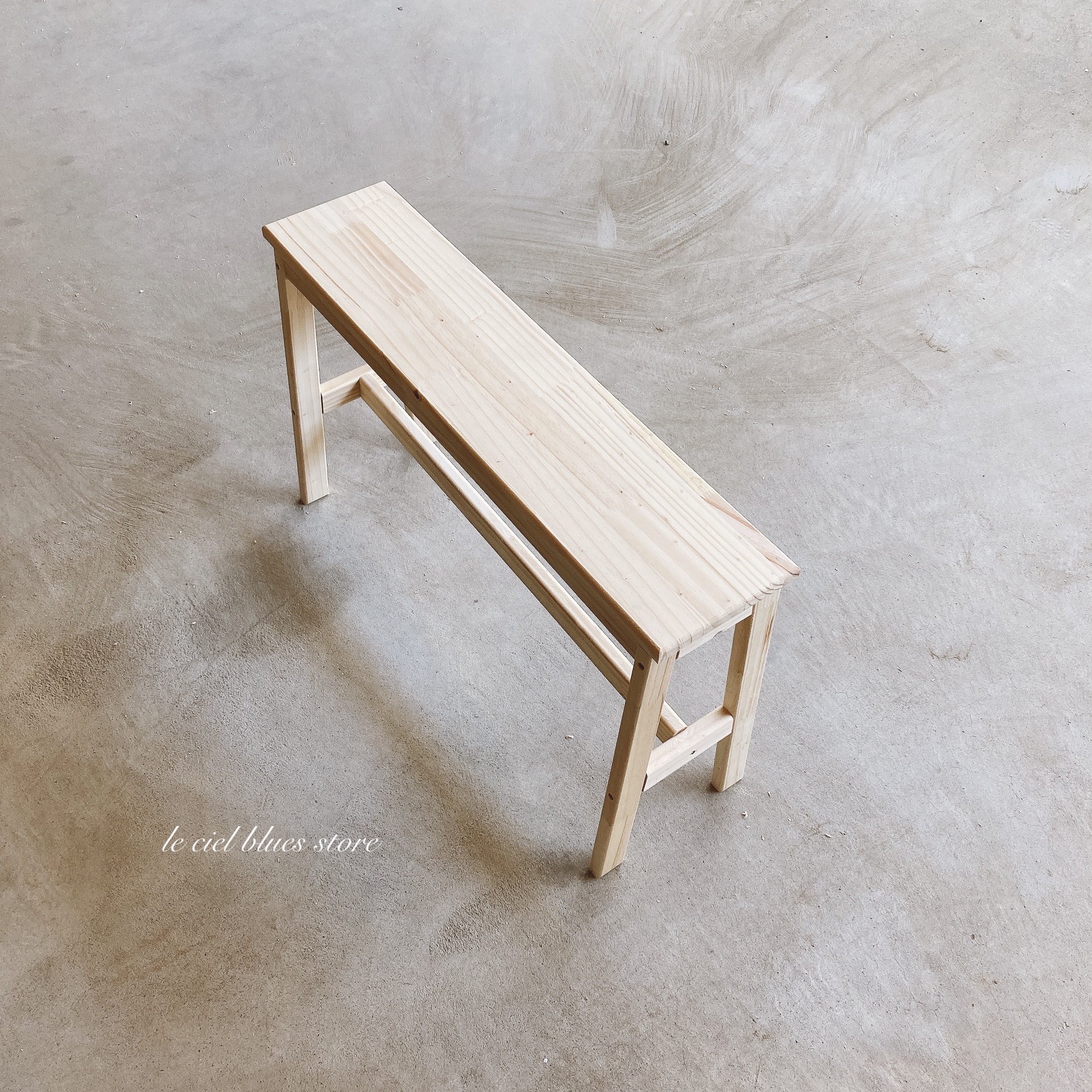 小さな三角脚のベンチチェア ソファ・ベンチ 家具工房KARIMIKI