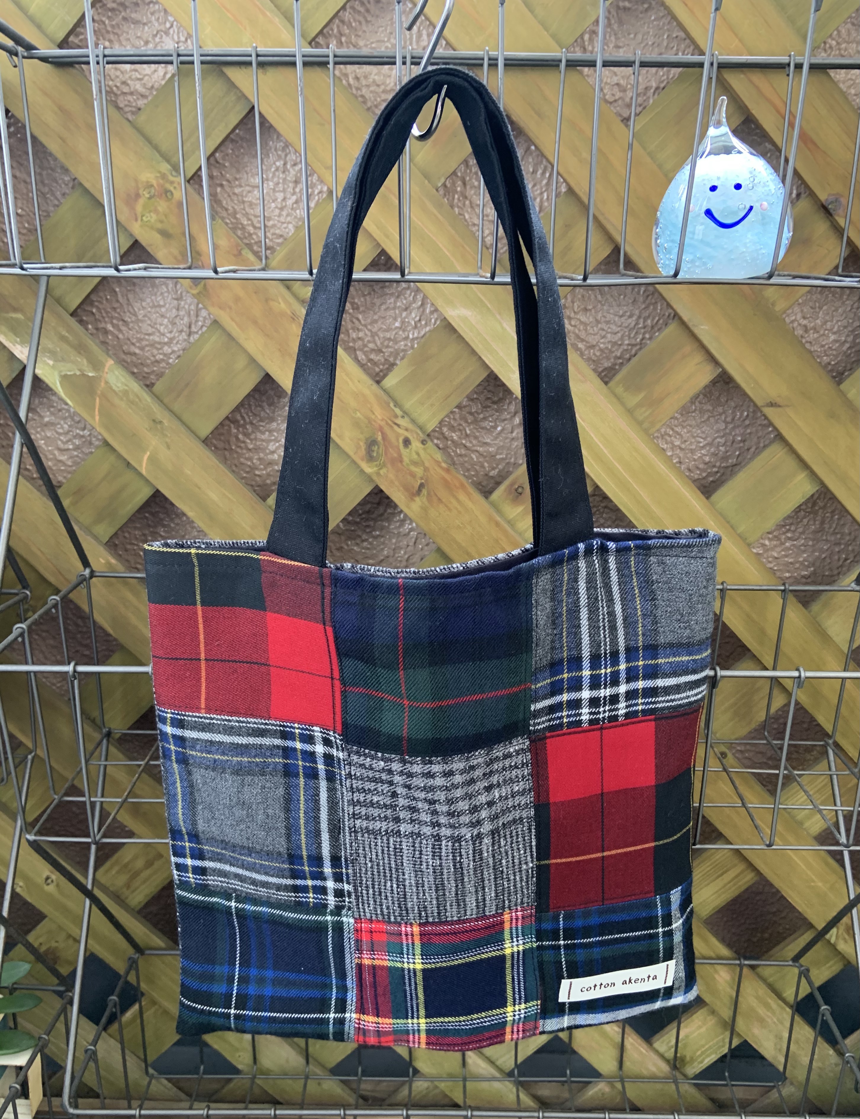 半額以下！新品✨タケオキクチ パッチワークプリント トートバッグ A4 ブラウン 楽天市場】パッチワークプリント PVC トートバッグ